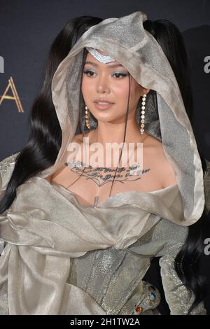 Los Angeles, USA. Oktober 2021. Bella Poarch 016 nimmt am 18. Oktober 2021 an der Premiere von „Eternals“ der Marvel Studios in Los Angeles Teil, Quelle: Tsuni/USA/Alamy Live News Stockfoto