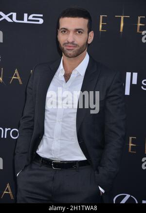 Los Angeles, USA. Oktober 2021. Haaz Sleiman nimmt an der Premiere von „Eternals“ der Marvel Studios am 18. Oktober 2021 in Los Angeles Teil, Quelle: Tsuni/USA/Alamy Live News Stockfoto