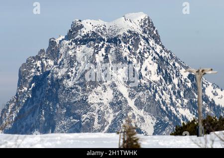 Der Traunstein im Winter mit Schnee, Österreich, Europa - der Traunstein im Winter mit Schnee, Österreich, Europa Stockfoto