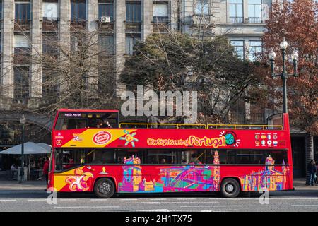 Hop-on-Hop-off Sightseeing Bus - Porto Stockfoto