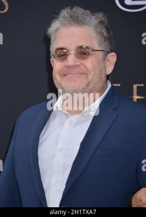 Los Angeles, USA. Oktober 2021. Patton Oswalt nimmt am 18. Oktober 2021 an der Premiere von „Eternals“ der Marvel Studios in Los Angeles Teil, Quelle: Tsuni/USA/Alamy Live News Stockfoto