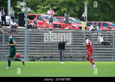 Trainer Christian Preußer (SC Freiburg II) im Spiel der Fussball-RL SW 20-21: 40. Sptg: SC Freiburg II - FC 08 Homburg Stockfoto