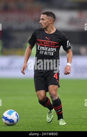 Mailand, Italien, 16. Oktober 2021. Ismael Bennacer von AC Mailand während der Serie A Spiel bei Giuseppe Meazza, Mailand. Bildnachweis sollte lauten: Jonathan Moscrop / Sportimage Stockfoto