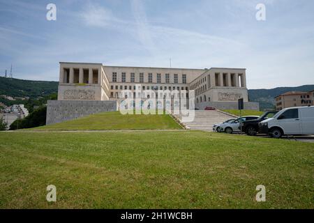 Triest, Italien. 13. Juni 2021. Panoramablick auf das Gebäude, das die Universität von Triest beherbergt Stockfoto