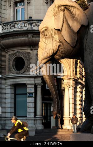 FRANKREICH. SAVOIE (73). CHAMBERY. FONTAINE DES ELEPHANTS, BAPTIZEE ' LES QUATRE-SANS-CUL ' PAR LES HABITANTS Stockfoto