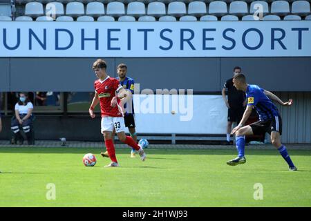 Noah Weißhaupt (Freiburg) im Fußball-Testspiel: SC Freiburg - 1. DIE DFL-VORSCHRIFTEN DES FC SAARBRÜCKEN VERBIETEN DIE VERWENDUNG VON FOTOS ALS BILDSEQUENZEN A Stockfoto