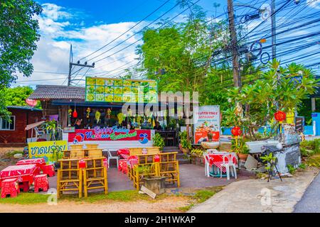 Surat Thani Thailand 25. Mai 2018 Wathinee typisches Thai Food Street Restaurant im Fishermans Village Bo Phut Koh Samui Insel Thailand. Stockfoto