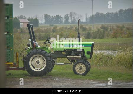 ROVIGO, ITALIEN 21. JULI 2021: Alte Traktorenlandwirtschaft Stockfoto