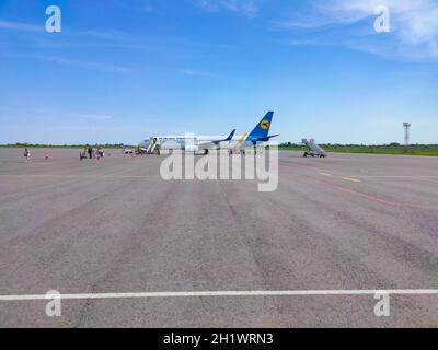 Zaporizhzhia, Ukraine - 11. Mai 2021: Ukraine International Airlines Boeing 737. Neue Flugzeuge in der Flotte der Fluggesellschaft. Stockfoto