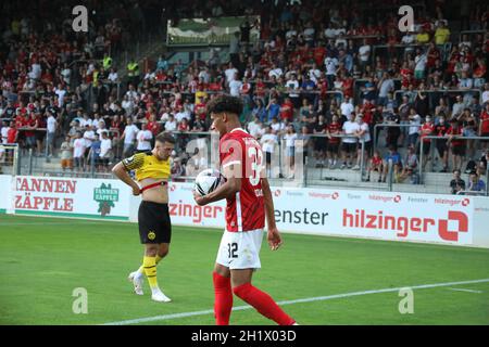 Zweifacher Torschütze, Kevin Schade (SC Freiburg II U23), 3. FBL: 21-22: 3. Spt. SC Freiburg II gegen Borussia Dortmund II DFL-VORSCHRIFTEN VERBIETEN Stockfoto