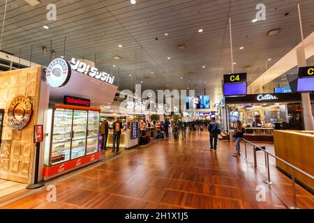 Kopenhagen, Dänemark - 3. Oktober 2019: Kopenhagen Kastrup Flughafen (CPH) Terminal Gebäude in Dänemark. Stockfoto