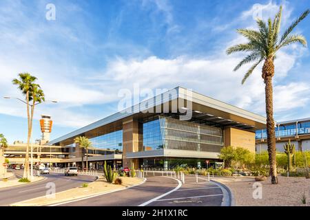 Phoenix, Arizona - 8. April 2019: Terminal 3 des Phoenix Sky Harbor Airport (PHX) in den Vereinigten Staaten. Stockfoto