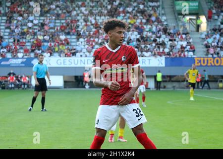 Der zweifache Torschütze Kevin Schade (SC Freiburg II U23) im Spiel der 3. FBL: 21-22: 3. Spt. SC Freiburg II gegen Borussia Dortmund II DFL REGULATIO Stockfoto