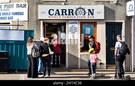 STONEHAVEN ABERDEENSHIRE SCHOTTLAND DIE BERÜHMTE CARRON FISCHBAR ODER FISH AND CHIP SHOP Stockfoto