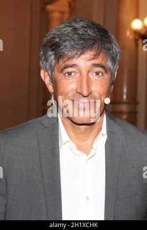 Ranga Yogeshwar, Verleihung des Koerber-Preise 2021 an Clare Grey im Hamburger Rathaus, 10.09.2021 Stockfoto