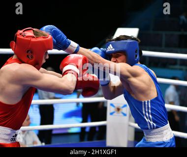 Orenburg, Russland - Mai 7, 2017 Jahr: jungen Boxer in der Meisterschaft von Russland konkurrieren in Boxen bei Junioren, 1999-2000 geboren Stockfoto