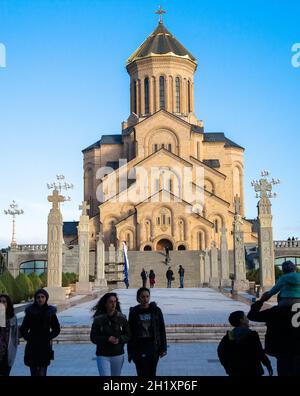 Tiflis, Georgien - 11-03-2016:Ansicht der Kathedrale der Heiligen Dreifaltigkeit, Tiflis, Georgien Stockfoto