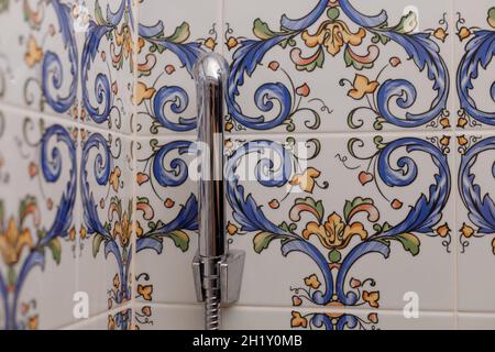 Bidet Duschkopf mit kopieren. Modernes Bad Interieur. Stockfoto