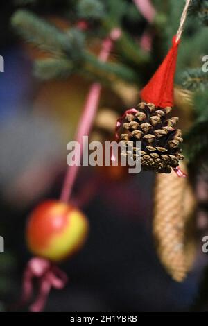 Der Weihnachtsmarkt „Schlösseradvent“ am Traunsee in Gmunden (Oberösterreich, Österreich) ist einer der schönsten Märkte in Österreich. - Die „Schlöss Stockfoto