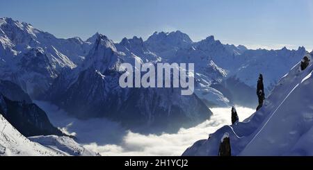 PANORAMABLICK AUF DAS MASSIV DES LA VANOISE VOM GRANDE ROCHETTE, LA PLAGNE, ALPEN, SAVOYEN (73), RHONE-ALPES, FRANKREICH Stockfoto