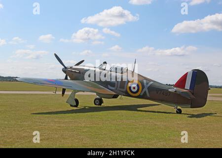 Restaurierter Hawker-Sturmflug V7497 auf dem Flugplatz Duxford, Cambridgeshire Stockfoto