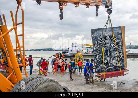 durga Idol Immersion in kalkata West bengalen indien Stockfoto