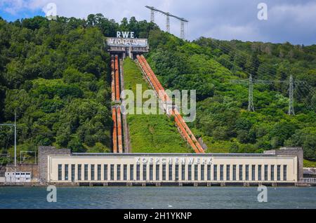 Herdecke, Nordrhein-Westfalen, Deutschland - RWE Pumpspeicherkraftwerk Herdecke am Hengsteysee. Lake Hengstey, fertiggestellt 1929 und in Betrieb Stockfoto