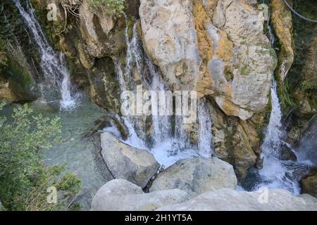 Wasserfall, Kourtaliotiko-Schlucht, Kreta, Griechenland Stockfoto