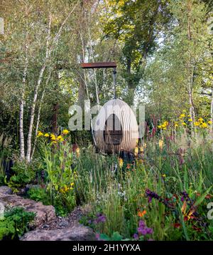 Der Yeo Valley Organic Garden auf der Chelsea Flower Show 2021 in London, Großbritannien. Stockfoto