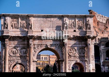 Der Konstantinsbogen in Rom, Italien. Stockfoto