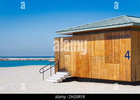 Marseille, Frankreich; 30. März 2011: Hilfsstation am Prado-Strand. Stockfoto