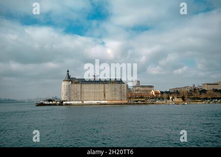 Altes barockes Gebäude, haydarpasa Hauptbahnhof Stockfoto