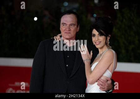 Rom, Italien, 19. Oktober 2021: Quentin Tarantino und Daniella Pick nehmen am Roten Teppich von Close Encounter während des 16. Rome Film Fest 2021 Teil. Credits: Luigi de Pompeis/Alamy Live News Stockfoto