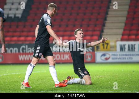 LONDON. VEREINIGTES KÖNIGREICH. 19. OKTOBER Ethan Hamilton von Accrington Stanley feiert sein Tor während des Sky Bet League 1-Spiels zwischen Charlton Athletic und Accrington Stanley am Dienstag, dem 19. Oktober 2021 im The Valley, London. (Kredit: Tom West | MI News) Kredit: MI Nachrichten & Sport /Alamy Live News Stockfoto