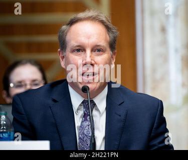 Washington, Usa. Oktober 2021. Brad Crabtree, Nominierter für die Ernennung zum stellvertretenden Energieminister, spricht bei einer Anhörung des Senats-Ausschusses für Energie und natürliche Ressourcen. Kredit: SOPA Images Limited/Alamy Live Nachrichten Stockfoto