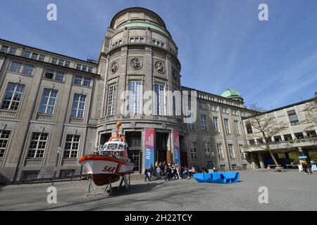 Deutsches Museum, Innenhof, Museumsinsel, München, Bayern, Deutschland Stockfoto