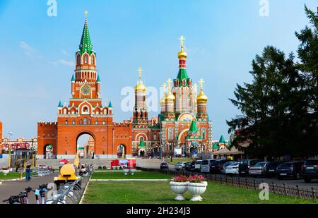 Verkündigungsturm und Kathedrale in Yoshkar-Ola, Russland Stockfoto