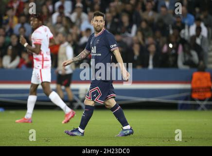 Paris, Frankreich, 19. Oktober 2021, Lionel Messi vom PSG während der UEFA Champions League Group Ein Fußballspiel zwischen Paris Saint-Germain (PSG) und RB Leipzig am 19. Oktober 2021 im Stadion Parc des Princes in Paris, Frankreich - Foto: Jean Catuffe/DPPI/LiveMedia Stockfoto