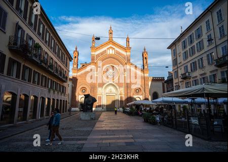 Außenansicht der Kirche Santa Maria del Carmine im Stadtteil Brera in Mailand, Italien Stockfoto