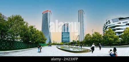 Die Wolkenkratzer der drei Türme Generali Hadid Tower, Allianz Isozaki Tower und PWC Libeskind Tower im Stadtbezirk Milan CityLife. Stockfoto