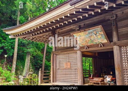 Nara, Japan - 01. Juli 2019: Innere Tempelanlage des Muroji-Tempels, Uda, Nara. Stockfoto