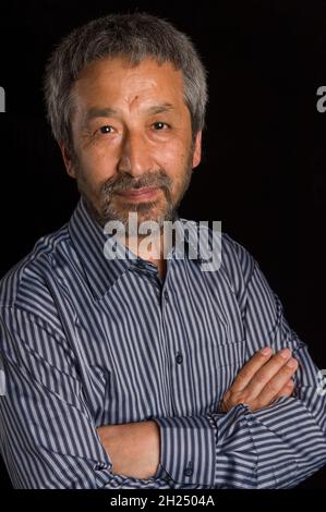 Der usbekische Schriftsteller Hamid Ismailov, ein Redner bei der Londoner Buchbesprechung am World Literature Weekend, die im London Review Bookshop, 14 Bury Place, Borough of Camden, London, Großbritannien, stattfand. 18 Juni 2010 Stockfoto