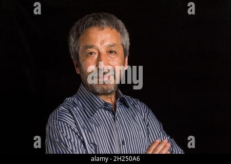 Der usbekische Schriftsteller Hamid Ismailov, ein Redner bei der Londoner Buchbesprechung am World Literature Weekend, die im London Review Bookshop, 14 Bury Place, Borough of Camden, London, Großbritannien, stattfand. 18 Juni 2010 Stockfoto