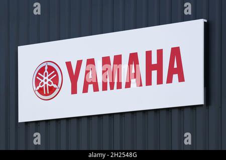 Villefranche, Frankreich - 24. Mai 2020: Yamaha ist ein japanischer multinationaler Konzern mit Sitz in Japan und einer sehr breiten Palette von Produkten und Dienstleistungen Stockfoto