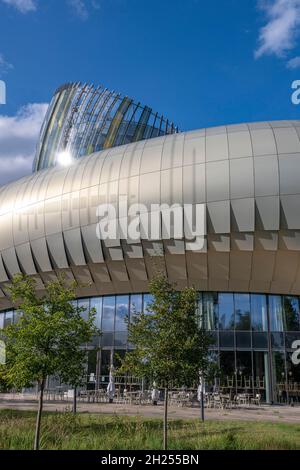 La cité du Vin, ein Wein am Ufer der Garonne in Bordeaux, wurde von Anouk Legendre und Nicolas Desmazières gebaut Stockfoto