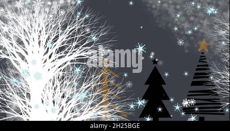 Bild des Schnees, der über weihnachtsbäume fällt Stockfoto