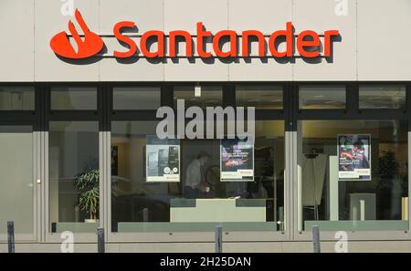 Santander Bank Filiale, Nürnberger Straße, Charlottenburg, Berlin, Deutschland Stockfoto