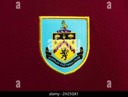 Nahaufnahme des Vereinswappens von Burnley. Stockfoto