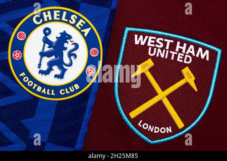 Nahaufnahme des Vereinswappens von Chelsea & West Ham United. Stockfoto