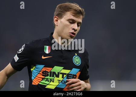 Mailand, Italien, 19. Oktober 2021. Nicolo Barella vom FC Internazionale reagiert während des UEFA Champions League-Spiels in Giuseppe Meazza, Mailand. Bildnachweis sollte lauten: Jonathan Moscrop / Sportimage Stockfoto